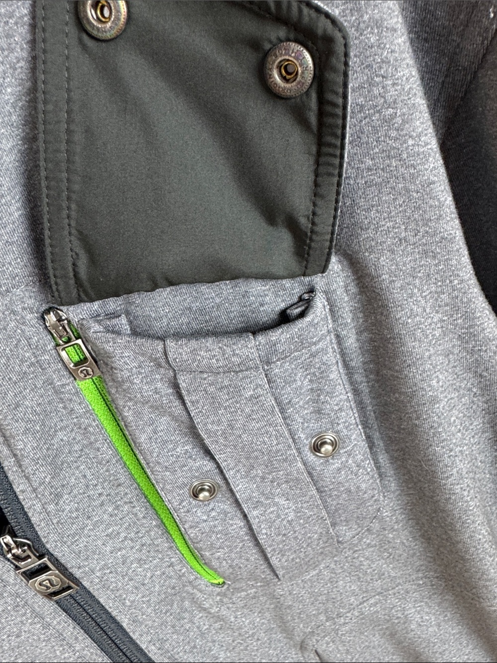Lululemon Jacket - Picture 7 of 9